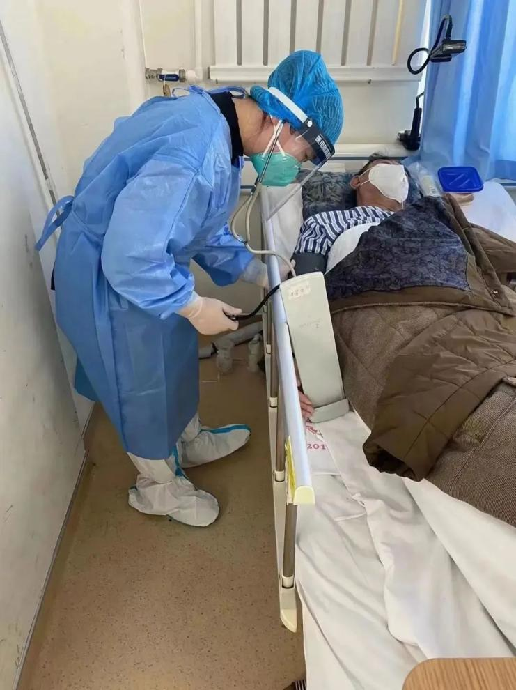 人民醫(yī)院為人民，市二院舉全院之力保障醫(yī)療救治，牢守生命防線！(圖4)